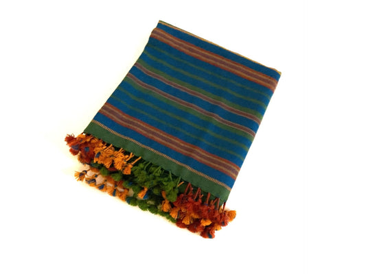 Plaid en laine tissé main bleu sarcelle à rayures orange et vertes - finitions pompons